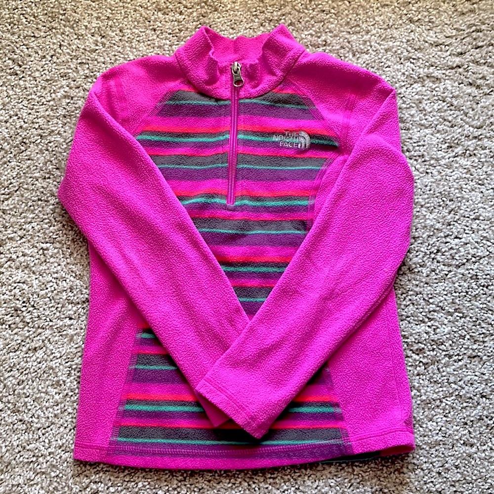 Kids size XS (6) North Face zip up sweater